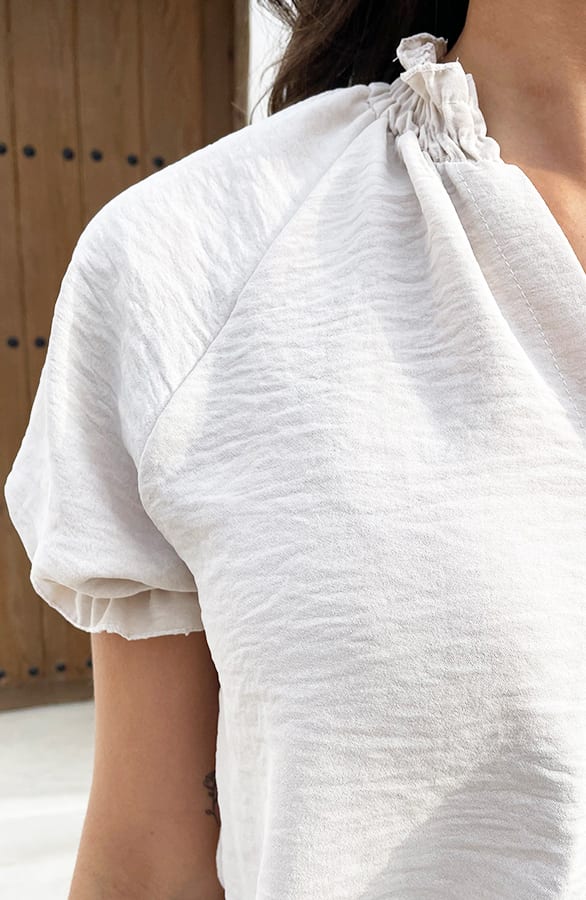 Pofmouwen Knopen Blouse Beige – shoparchief, foto 8