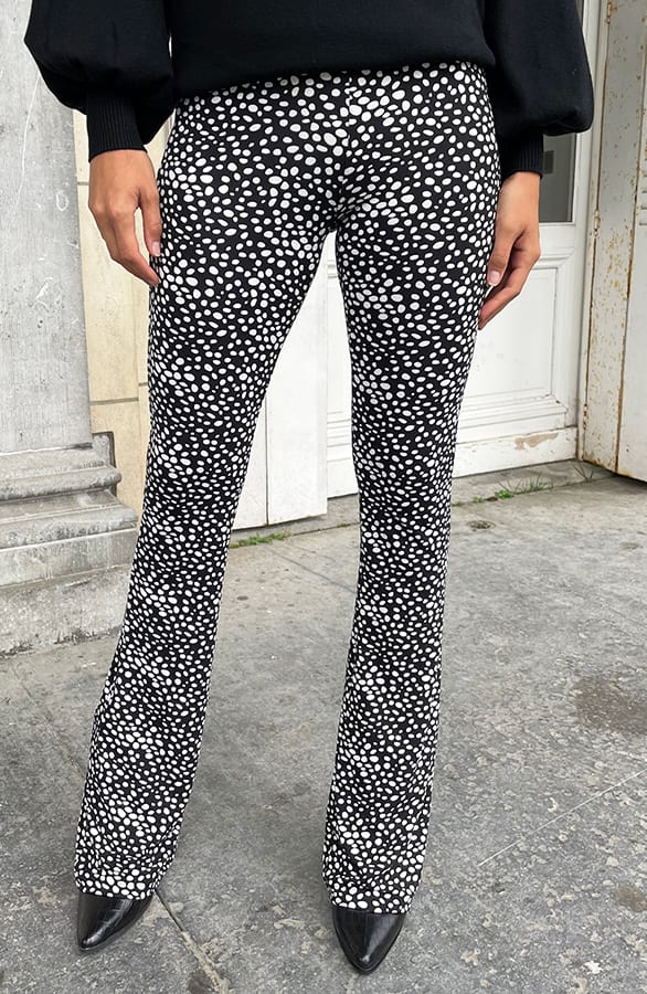 Flared Broek Cheetah Zwart Wit – shoparchief, foto 1
