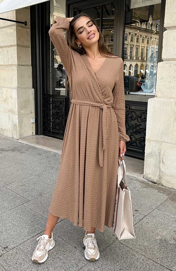 Maxi Jurk Smocked V-hals Camel – shoparchief, foto 3