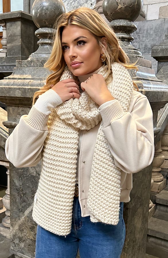 Knitted Sjaal Ultra Ecru – shoparchief, foto 3