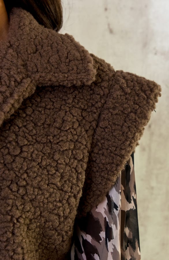 Teddy Gilet Oversized Latte – shoparchief, foto 4