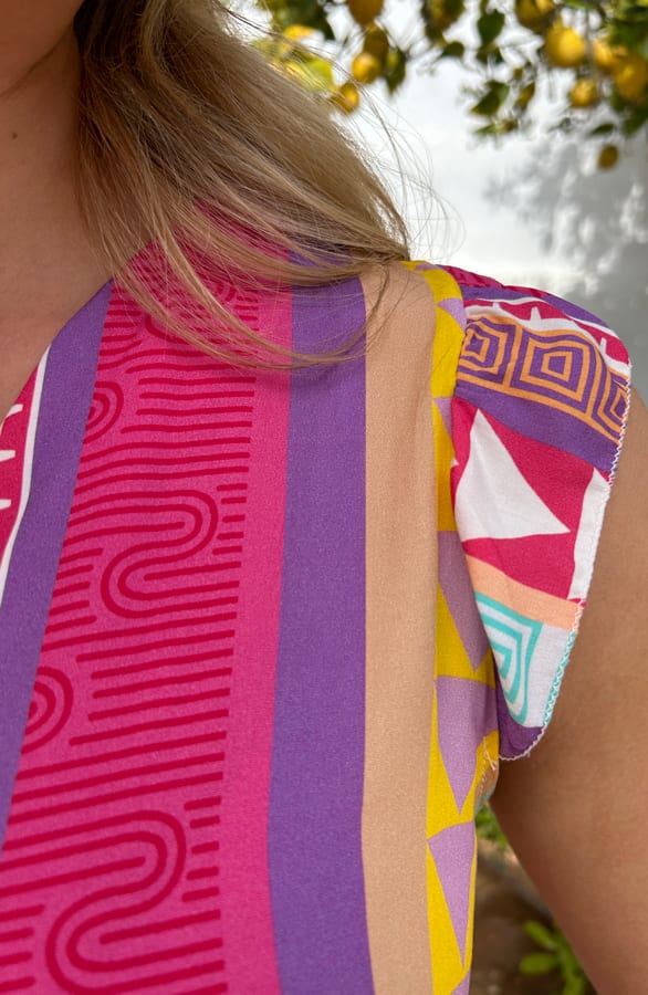 V-hals Multicolor Aztec Ruffle Top 2.0 – shoparchief, foto 8