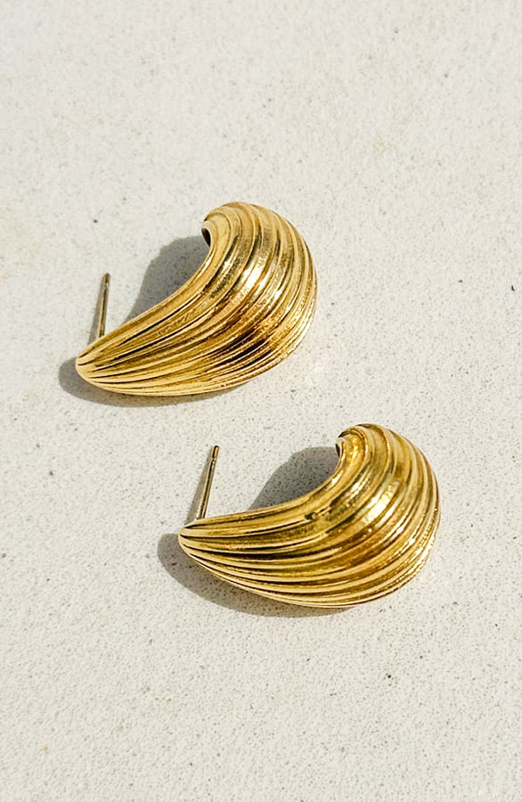Teardrop Oorbellen Detailed Goud – shoparchief, foto 1