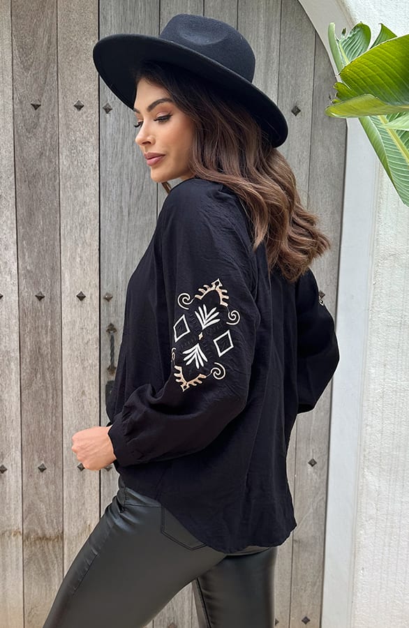 Blouse Embroidery Sleeve Zwart – shoparchief, foto 3