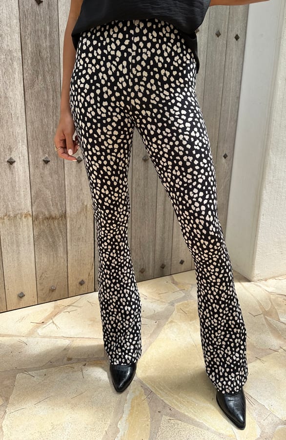 Flared Broek Panterprint Zwart 2.0 – shoparchief, foto 1
