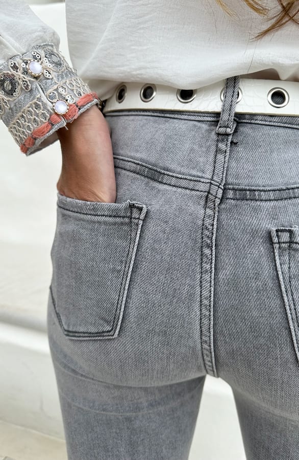Skinny Jeans High Waist Damaged Lichtgrijs – shoparchief, foto 3