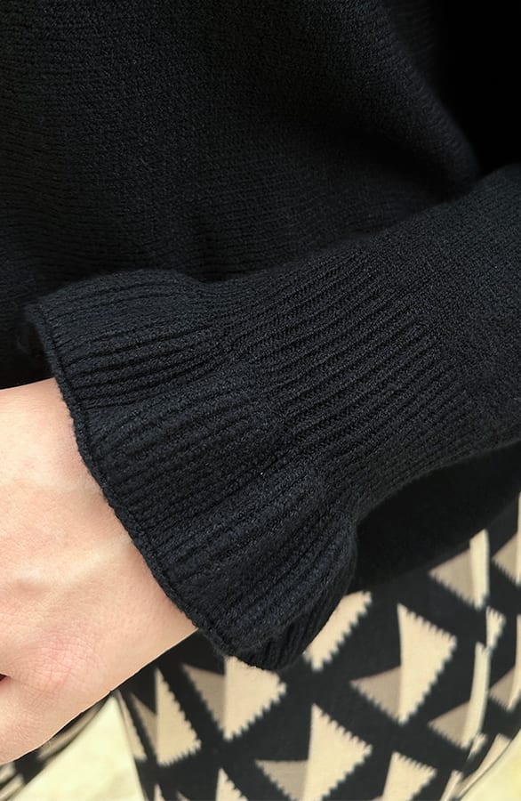 Soft Trui Ruffle Mouwen Zwart – shoparchief, foto 7