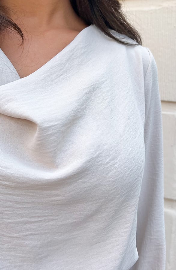Jurk Waterval Hals Beige – shoparchief, foto 6