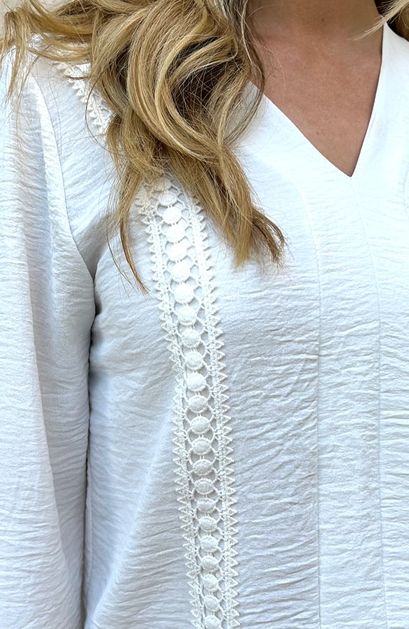 Romantic V-Hals Blouse Ecru – blouses, foto 6