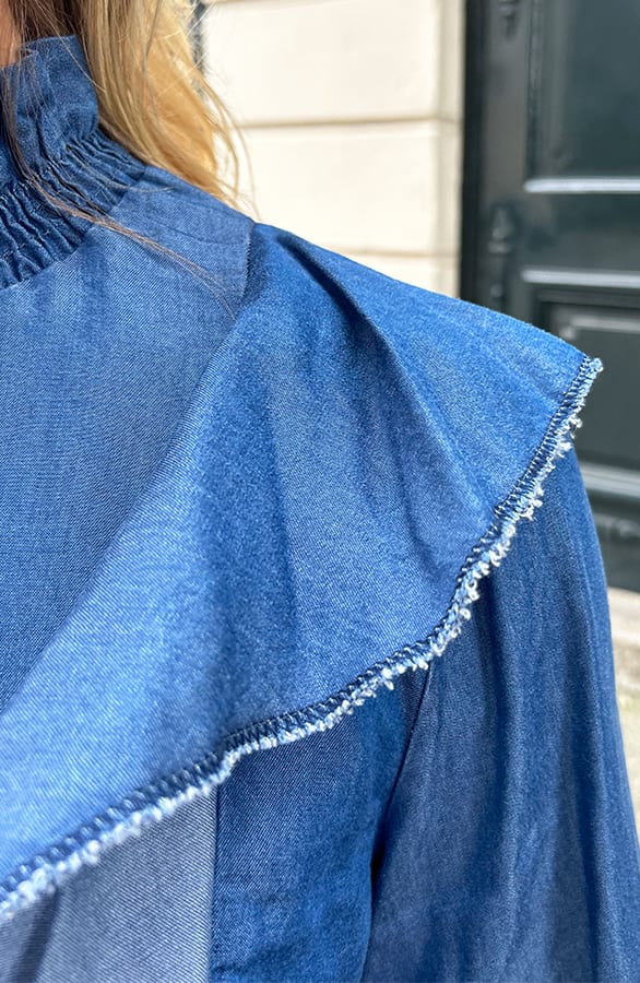 Ruffle Col Blouse Denim Blauw – alle kleding, foto 5