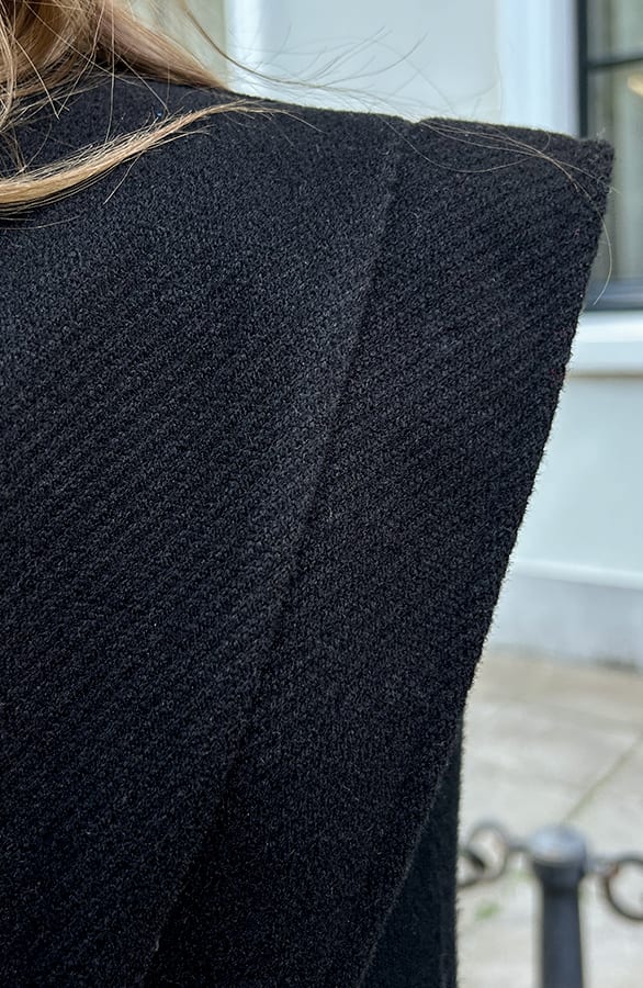 Stripe Gilet Shoulder Detail Zwart – shoparchief, foto 7