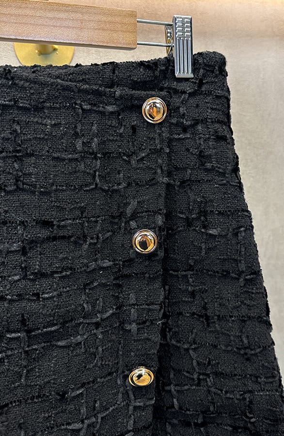 Bouclé Button Skort Zwart – skorts, foto 9