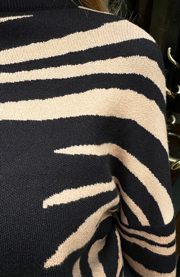 Luxury Zebra Sweater Camel – shoparchief, foto 8