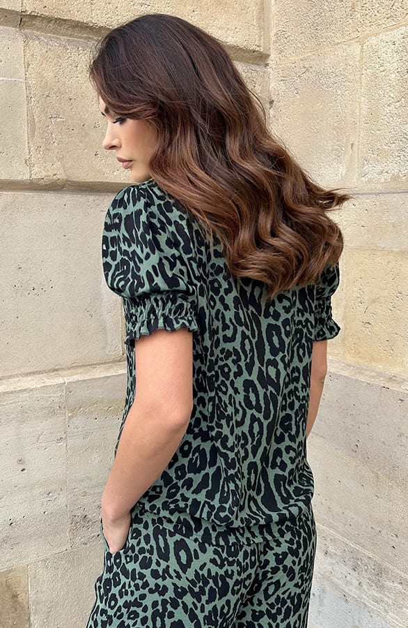 Mila Short Sleeve Top Leopard Army – shoparchief, foto 3