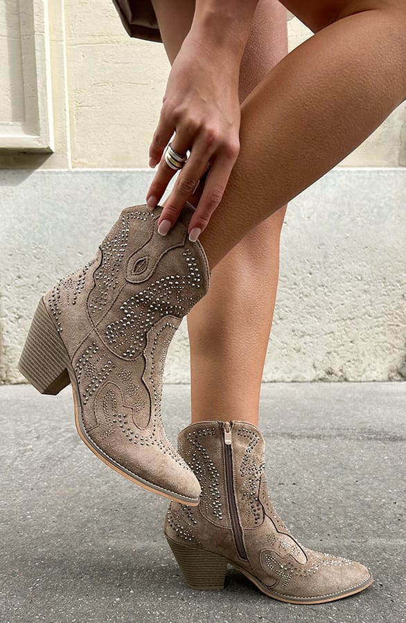 Studs Cowboy Boots Dark Beige, Shoparchiv, Foto 1