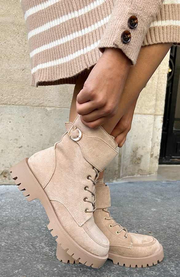 Suede Biker Boots Met Gesp Taupe 2.0 – shoparchief, foto 1