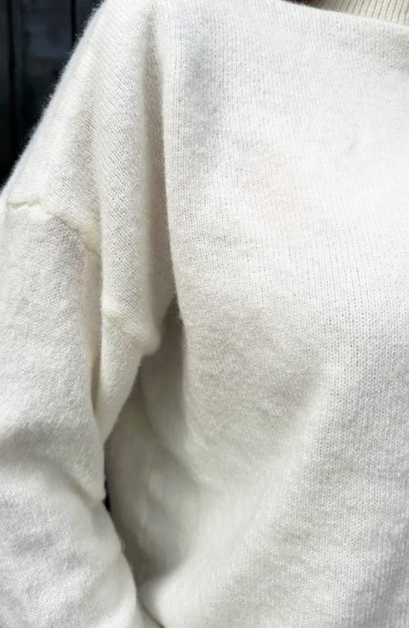 Ultra Soft Oversized Coltrui Met Split Off White – shoparchief, foto 5