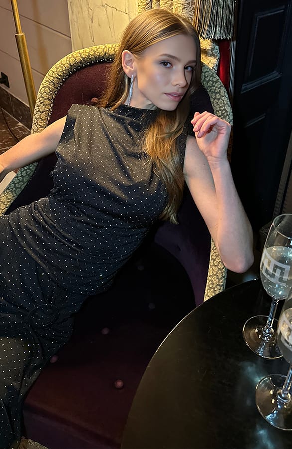 Diamonds Top Met Schoudervulling Zwart – shoparchief, foto 4