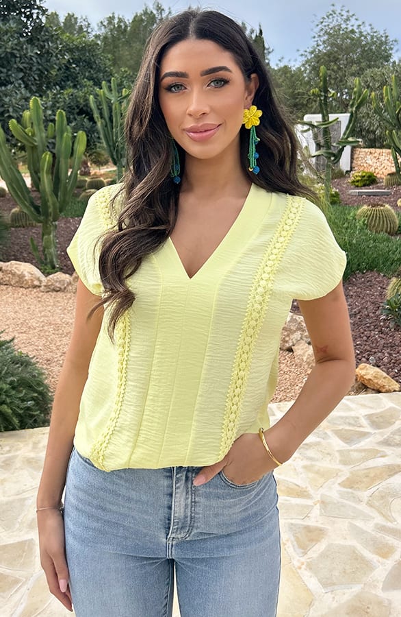 Romantic V-Hals Top Butter Yellow – tops, foto 2