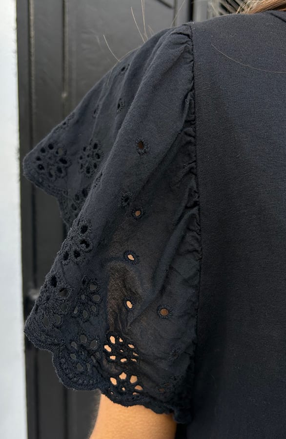 Ruffle Embroidery Top Black – shoparchief, foto 4