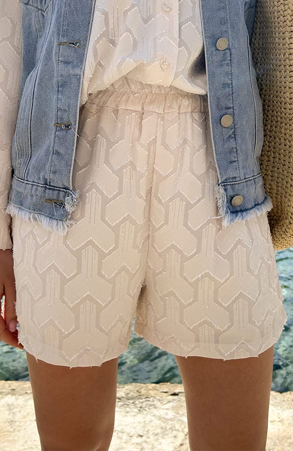 Detailed Print Short Beige – shoparchief, foto 1