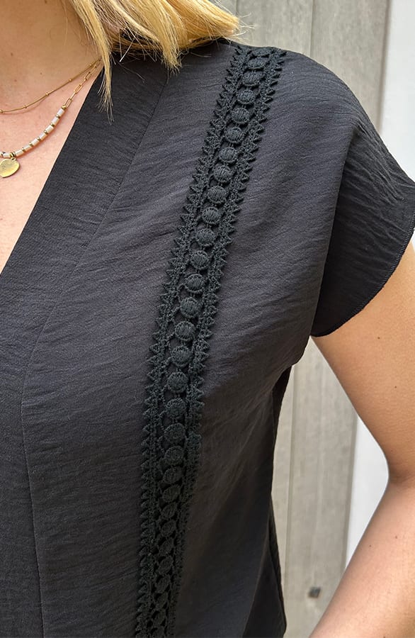 Romantic V-hals Top Zwart – tops, foto 5