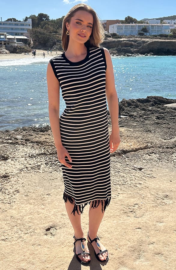 Gestreiftes Midi Kleid mit Fransen Schwarz, Kleider, Foto 4