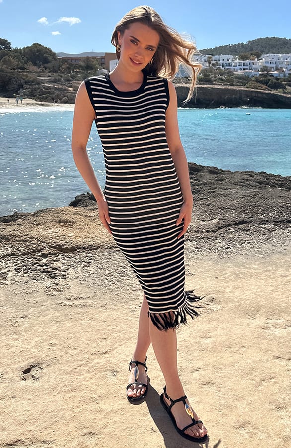 Gestreiftes Midi Kleid mit Fransen Schwarz, Kleider, Foto 5