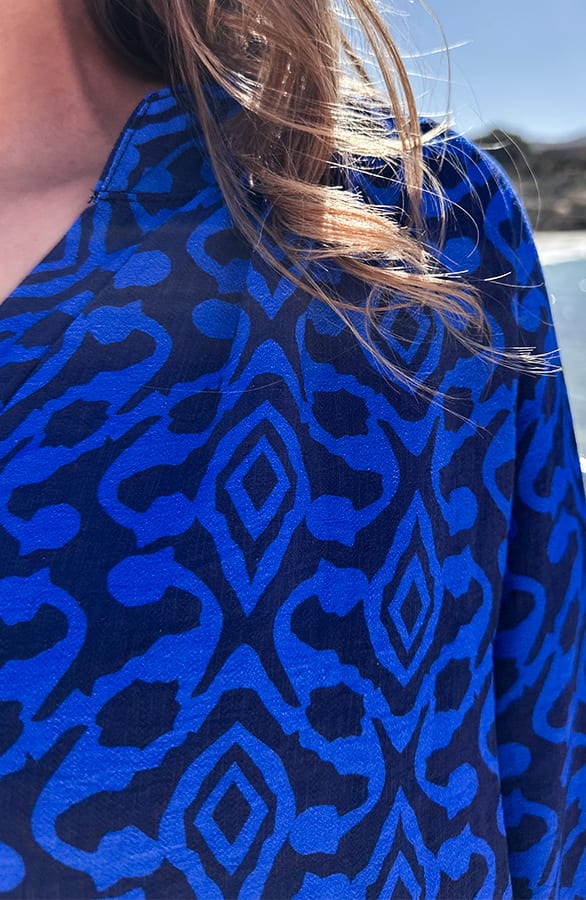 Viscose Blouse Met Print Kobalt Blue – blouses, foto 5