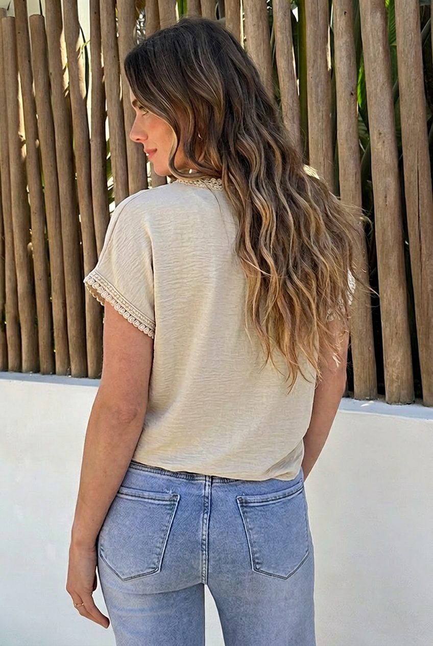 Lulu Lace V-Hals Top Beige – tops, foto 3