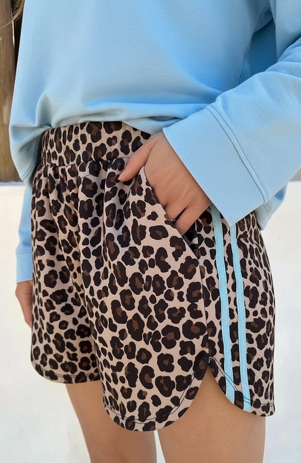 Leopard Bies Short Baby Blue