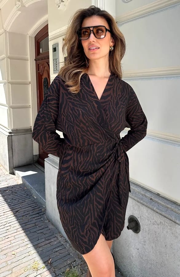 Wrap Jurk Zebra Longsleeve Choco – jurken, foto 5