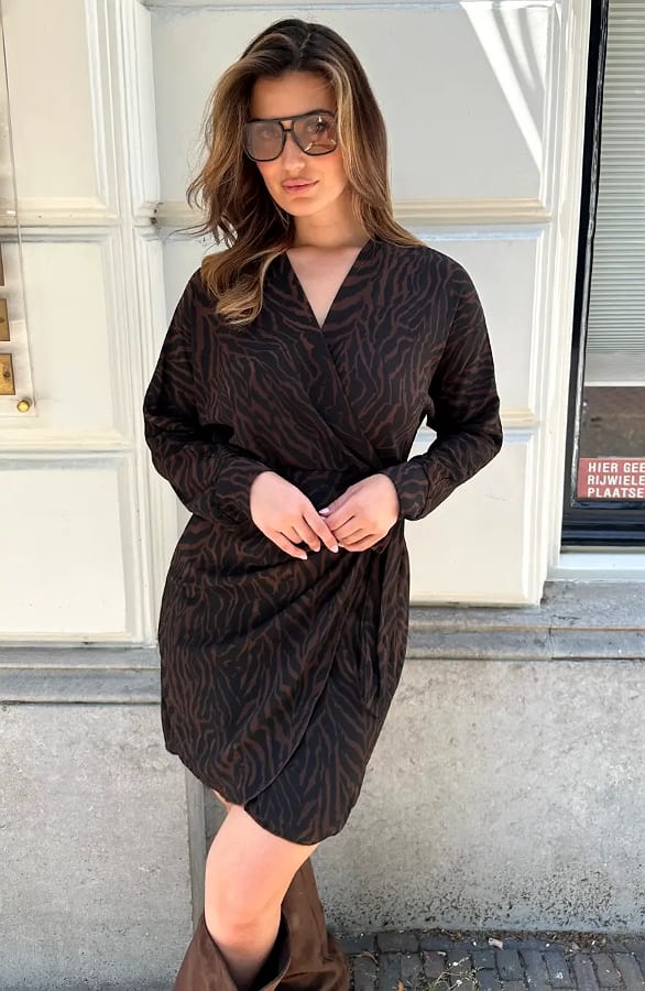 Wrap Jurk Zebra Longsleeve Choco – jurken, foto 4