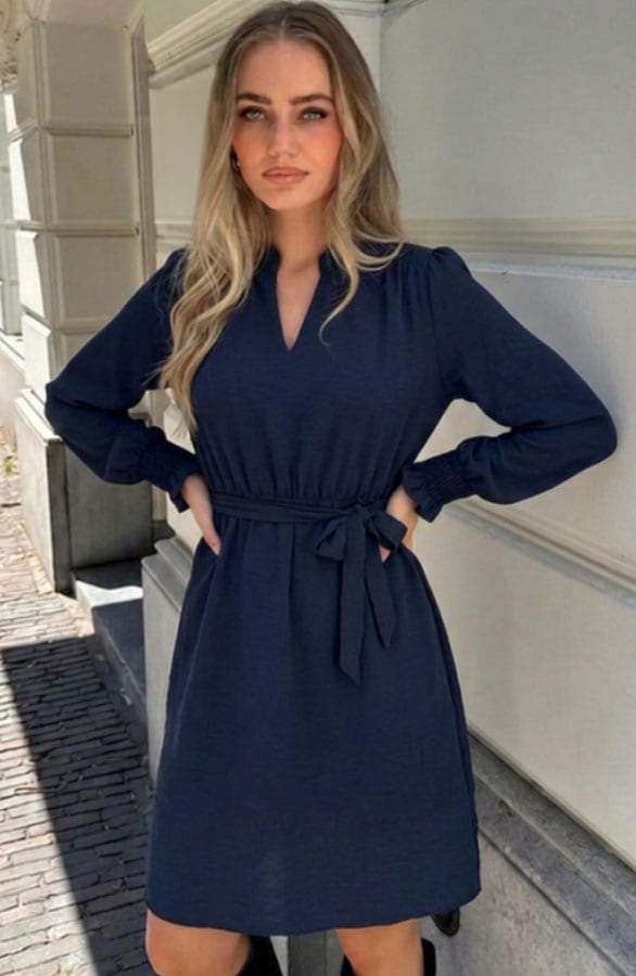 V-hals Smocked Jurk Navy – jurken, foto 4
