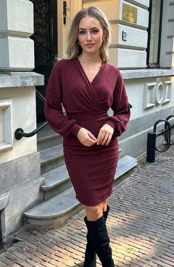 Knitted Ribbed V-Neck Dress Burgundy – jurken, foto 2