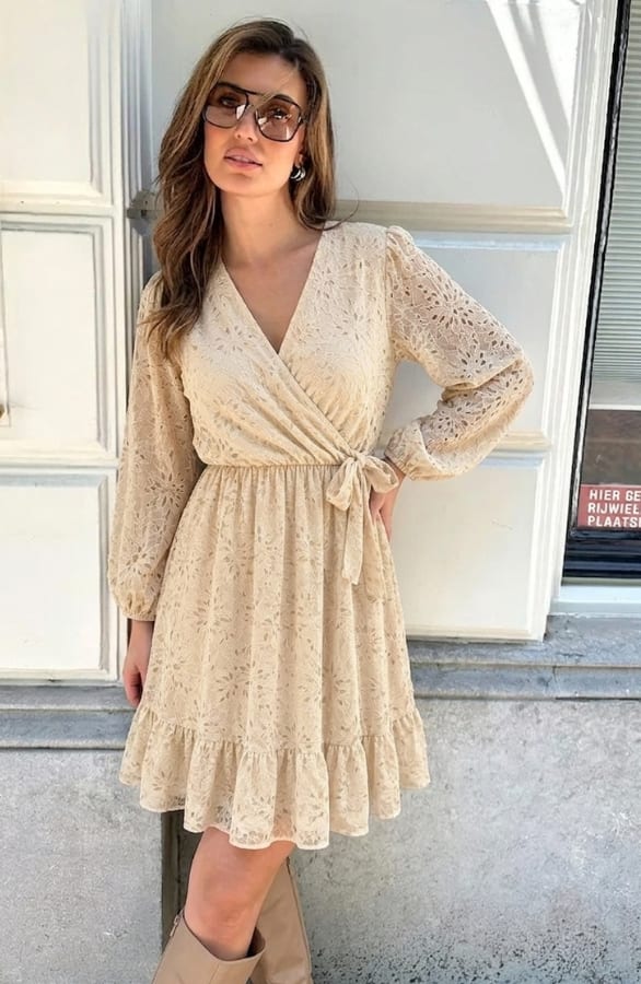 Luxury V-hals Jurk Soft Lace Beige – jurken, foto 4