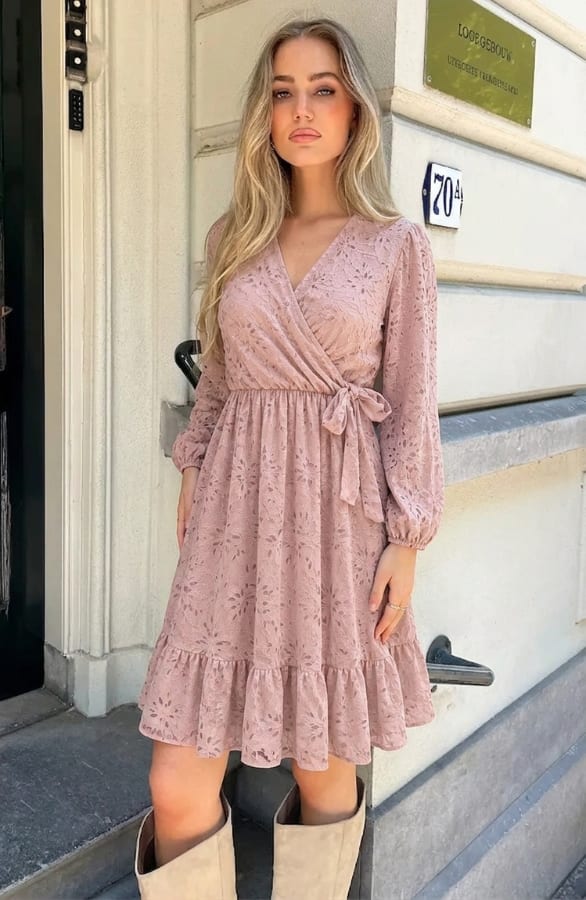 Luxury V-hals Jurk Soft Lace Dust Roze