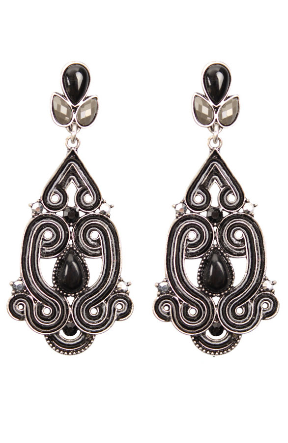 Lovely Classic Black Oorbellen – shoparchief
