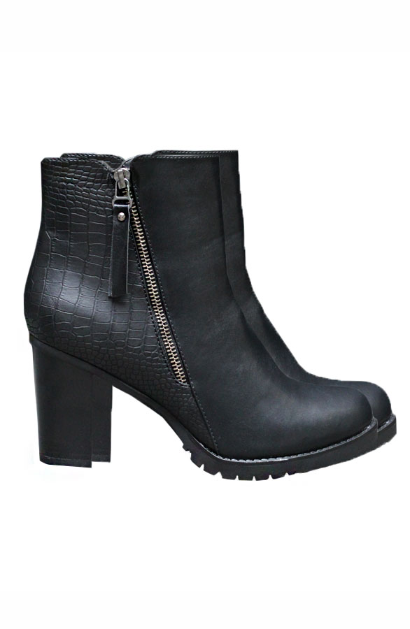 Ultimate Black Boots – shoparchief