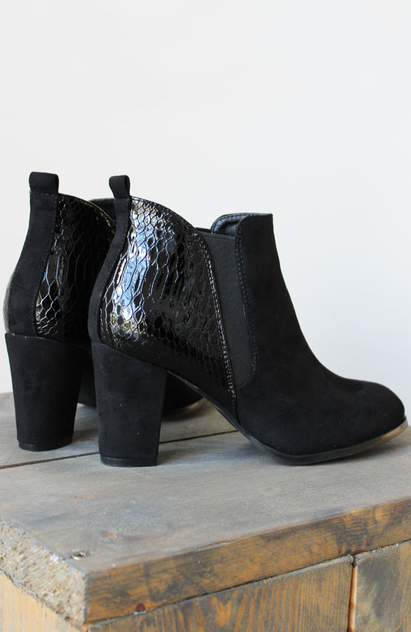Classic Cuban Heels Black – shoparchief, foto 4