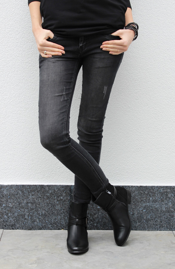Black Scratch Jeans – shoparchief, foto 2