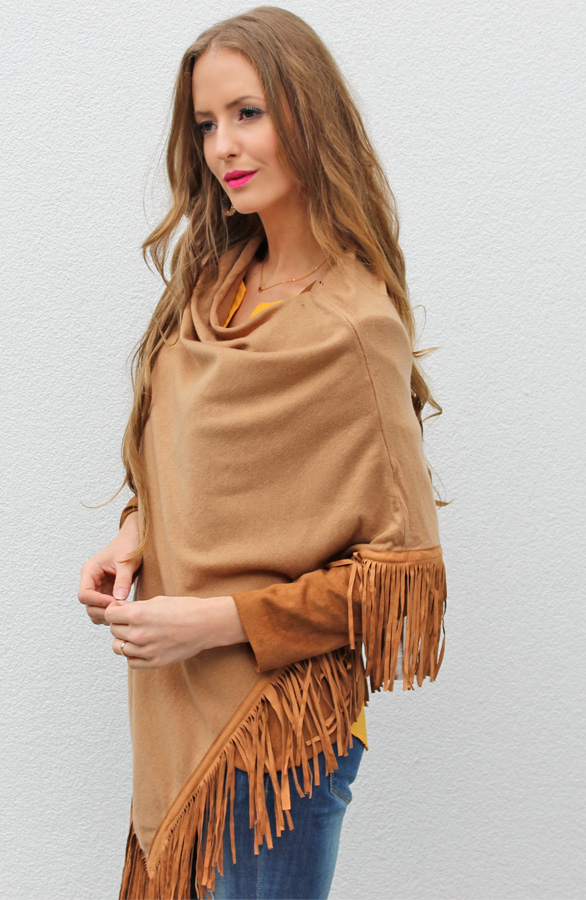 Poncho Fringes Camel – shoparchief
