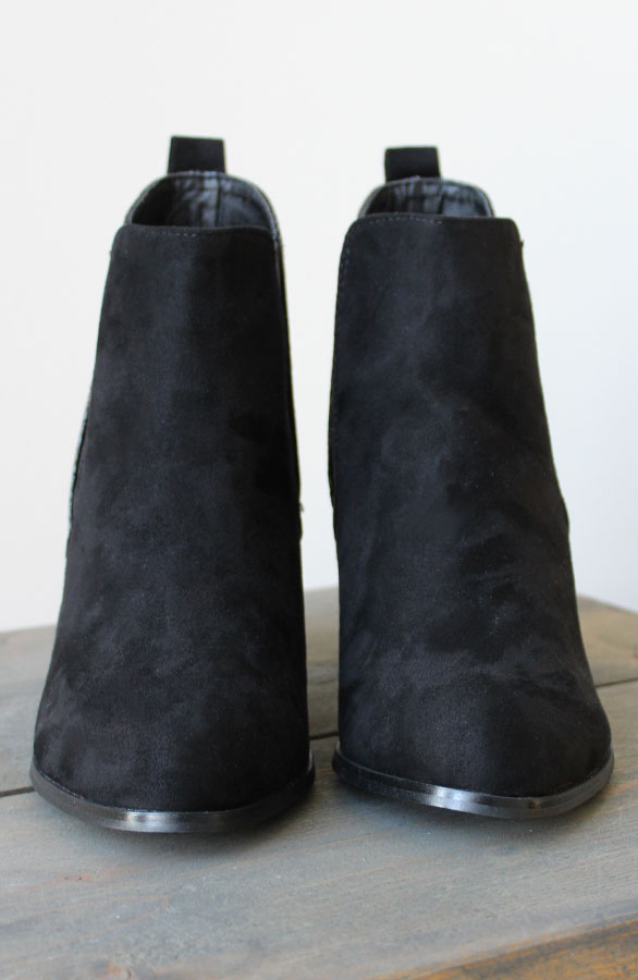 Classic Cuban Heels Black – shoparchief, foto 5