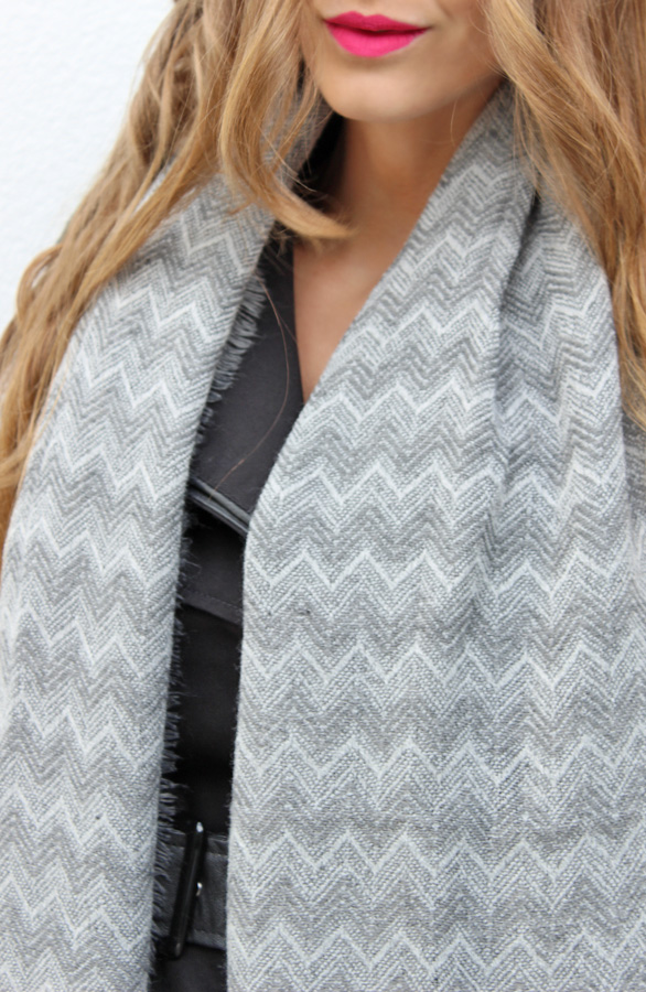 Zigzag Sjaal Grey – shoparchief, foto 4