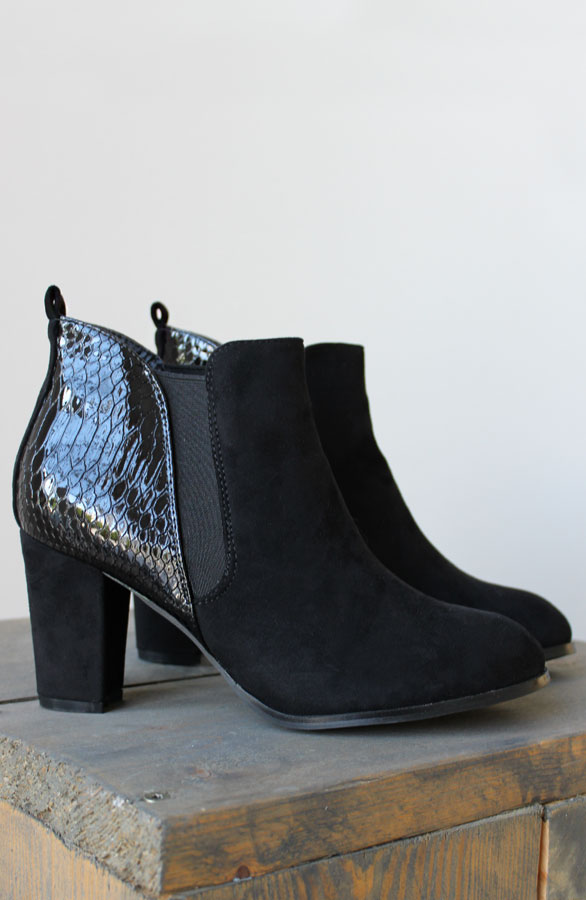 Classic Cuban Heels Black – shoparchief, foto 2