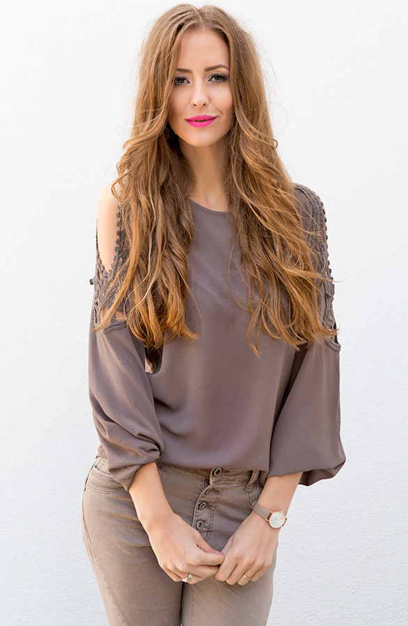Lace Blouse Taupe Open – shoparchief