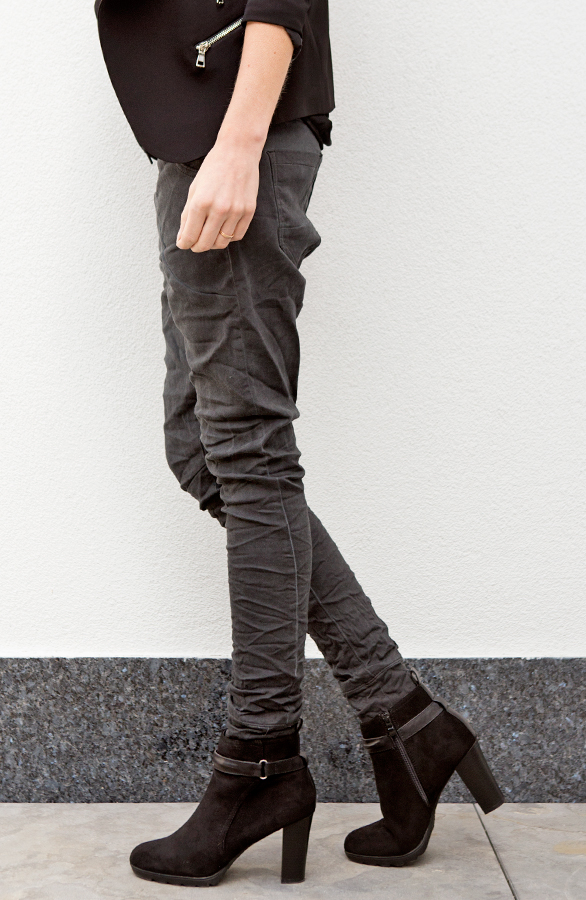Denim Black Jogging Jeans – shoparchief, foto 3