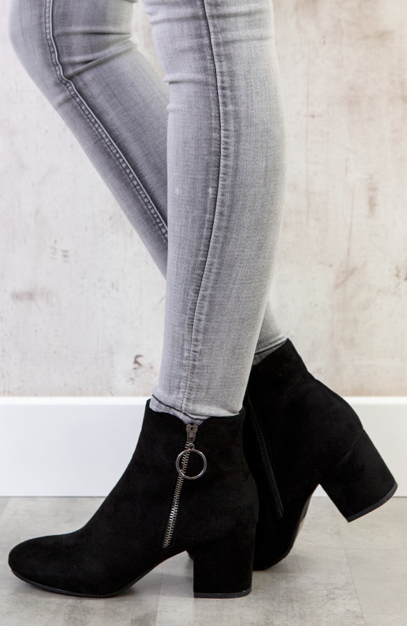 Suede Enkellaarzen Deluxe Black – shoparchief, foto 2