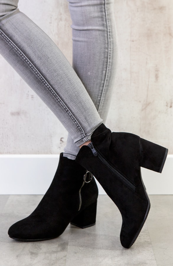 Suede Enkellaarzen Deluxe Black – shoparchief, foto 4
