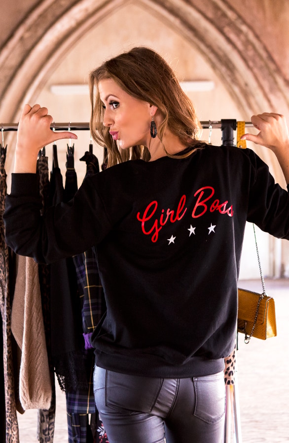 Girl Boss Sweater Zwart – shoparchief, foto 5